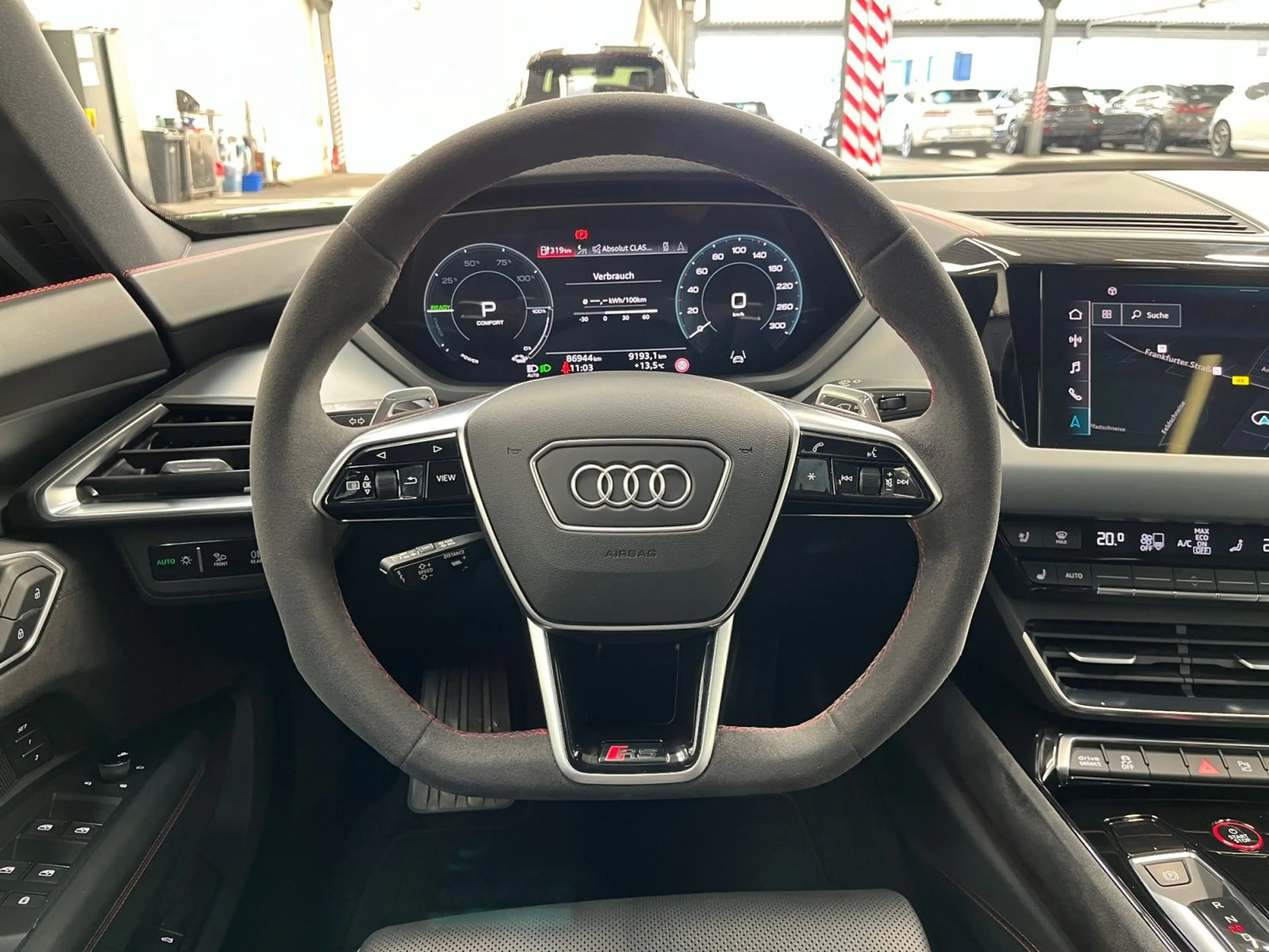 Audi RS e-tron GT MATRIX/PANO/WÄRMEPUMPE/HUD/360°VIEW — photo 13