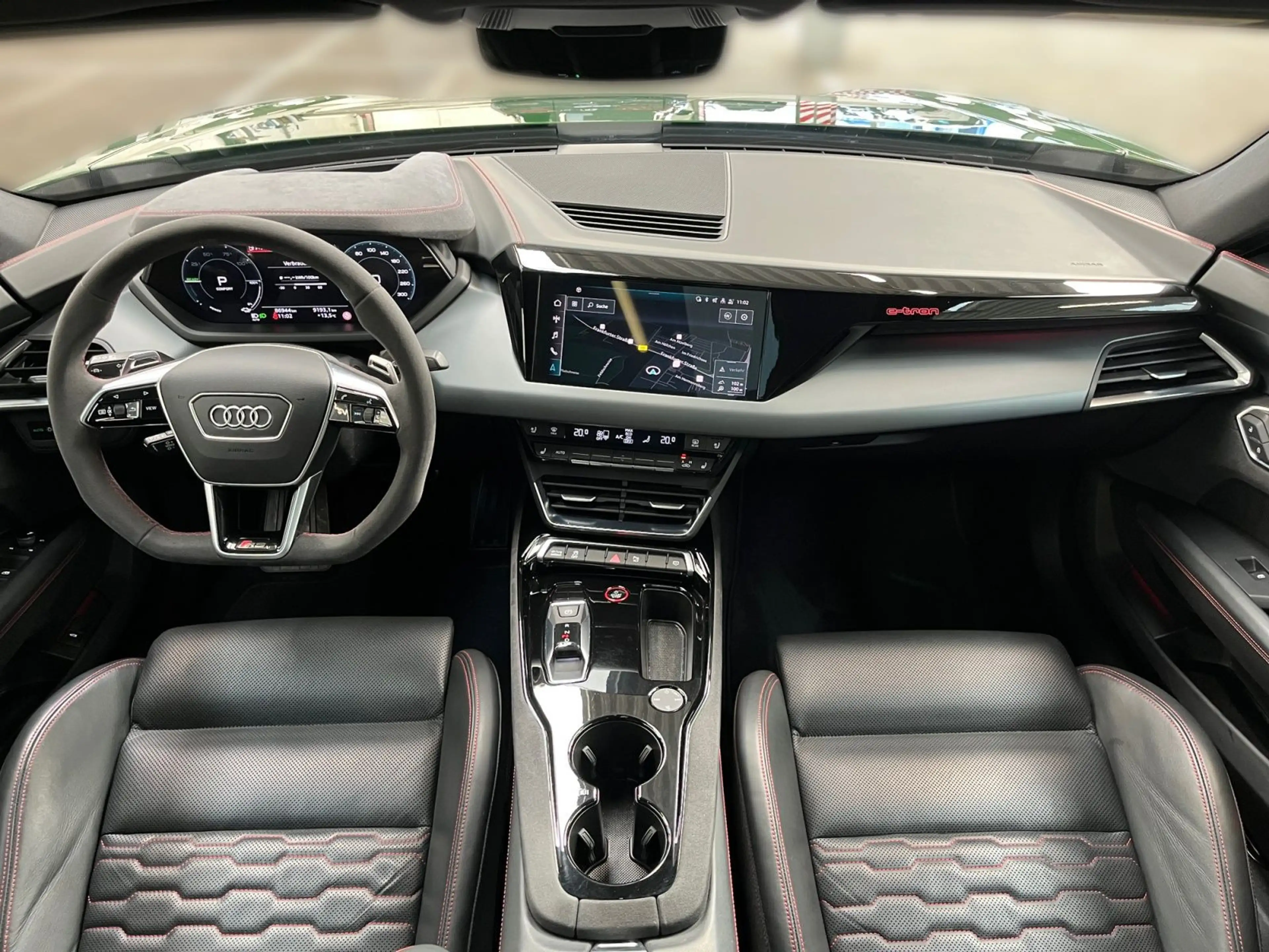 Audi RS e-tron GT MATRIX/PANO/WÄRMEPUMPE/HUD/360°VIEW — photo 8