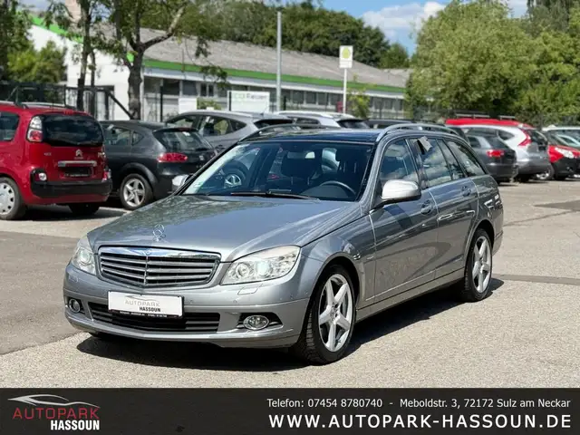 Mercedes-Benz C 320 CDI Elegance Bi-Xenon Navi Tempo Klimaaut.