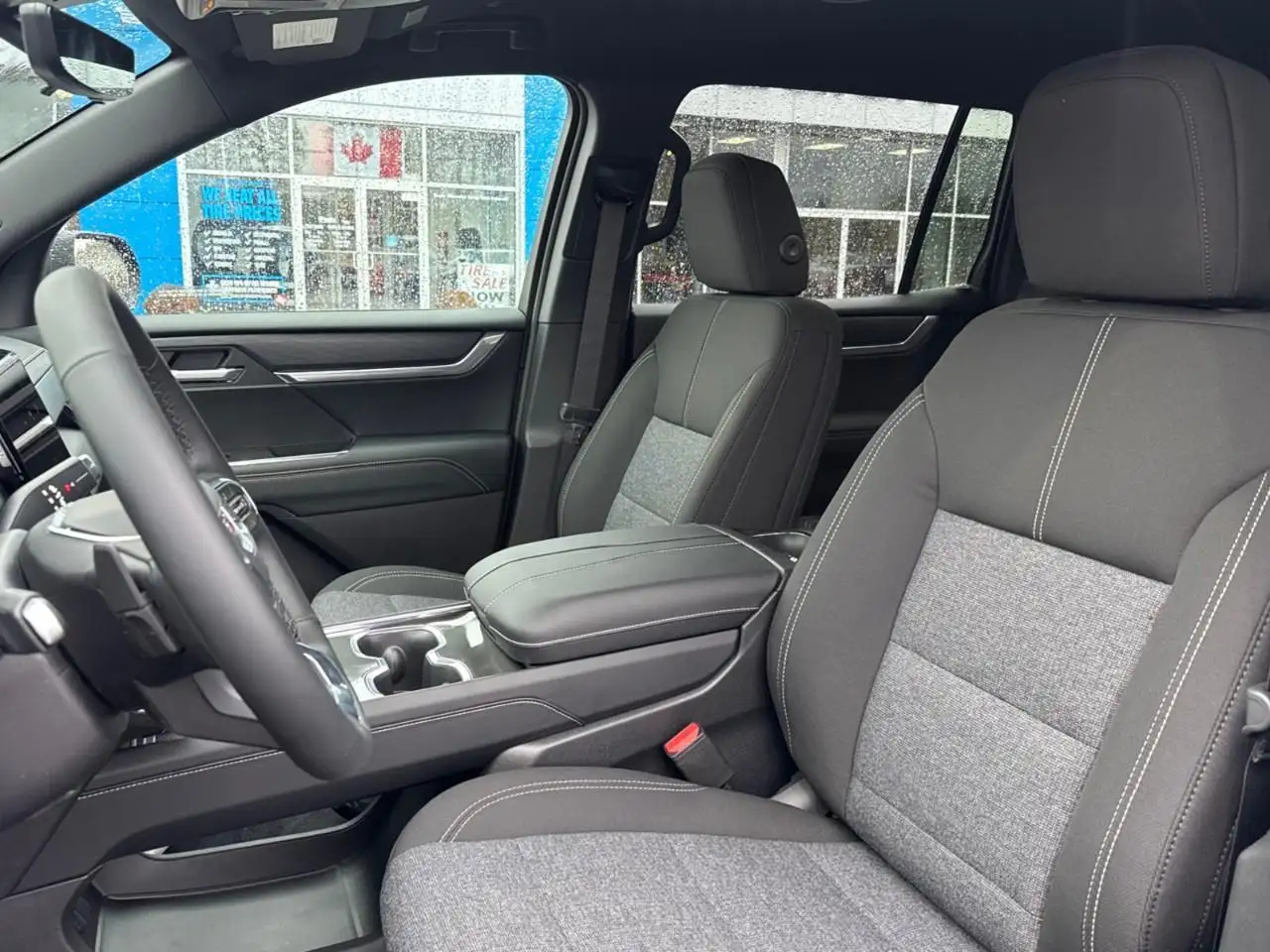 GMC Acadia снимка GMC Acadia