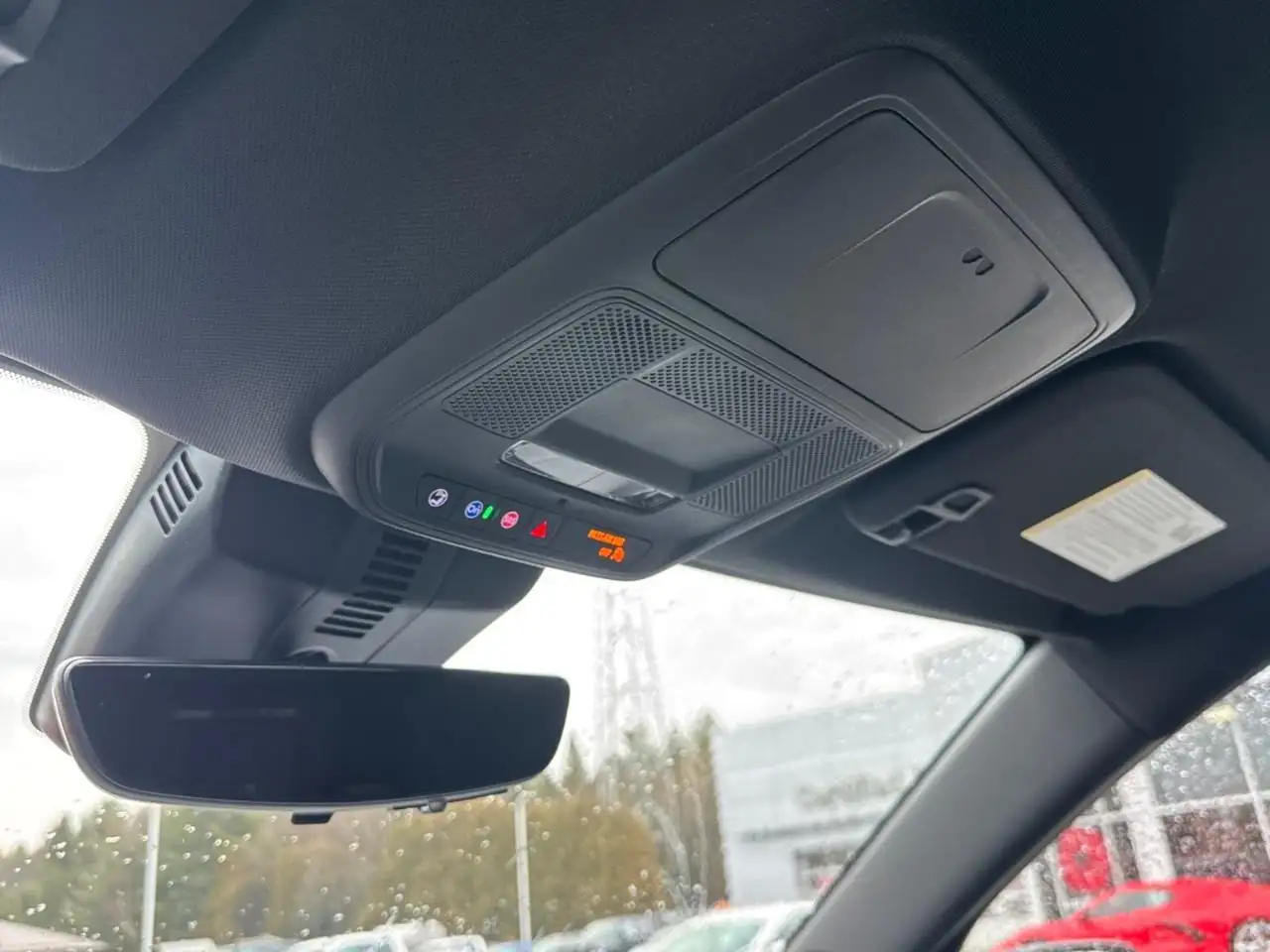 GMC Acadia снимка GMC Acadia