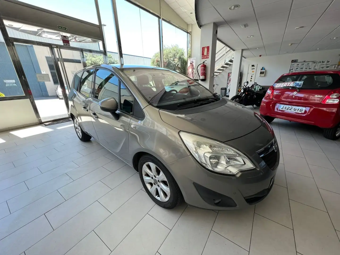 Opel Meriva 1.7CDTi Enjoy Aut. Beige - 1