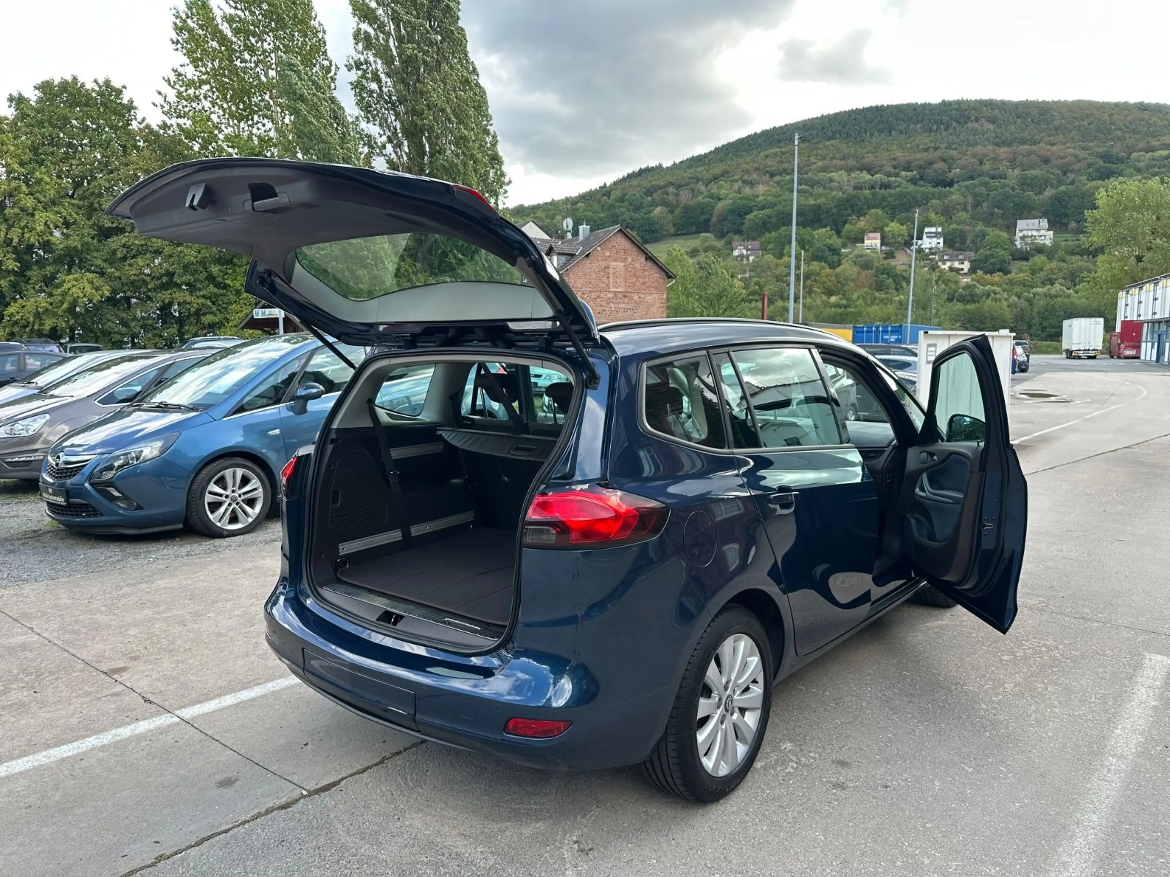 Opel Zafira C 1.4 Tourer Edition /7 Sitze/Sitzheizung — photo 8
