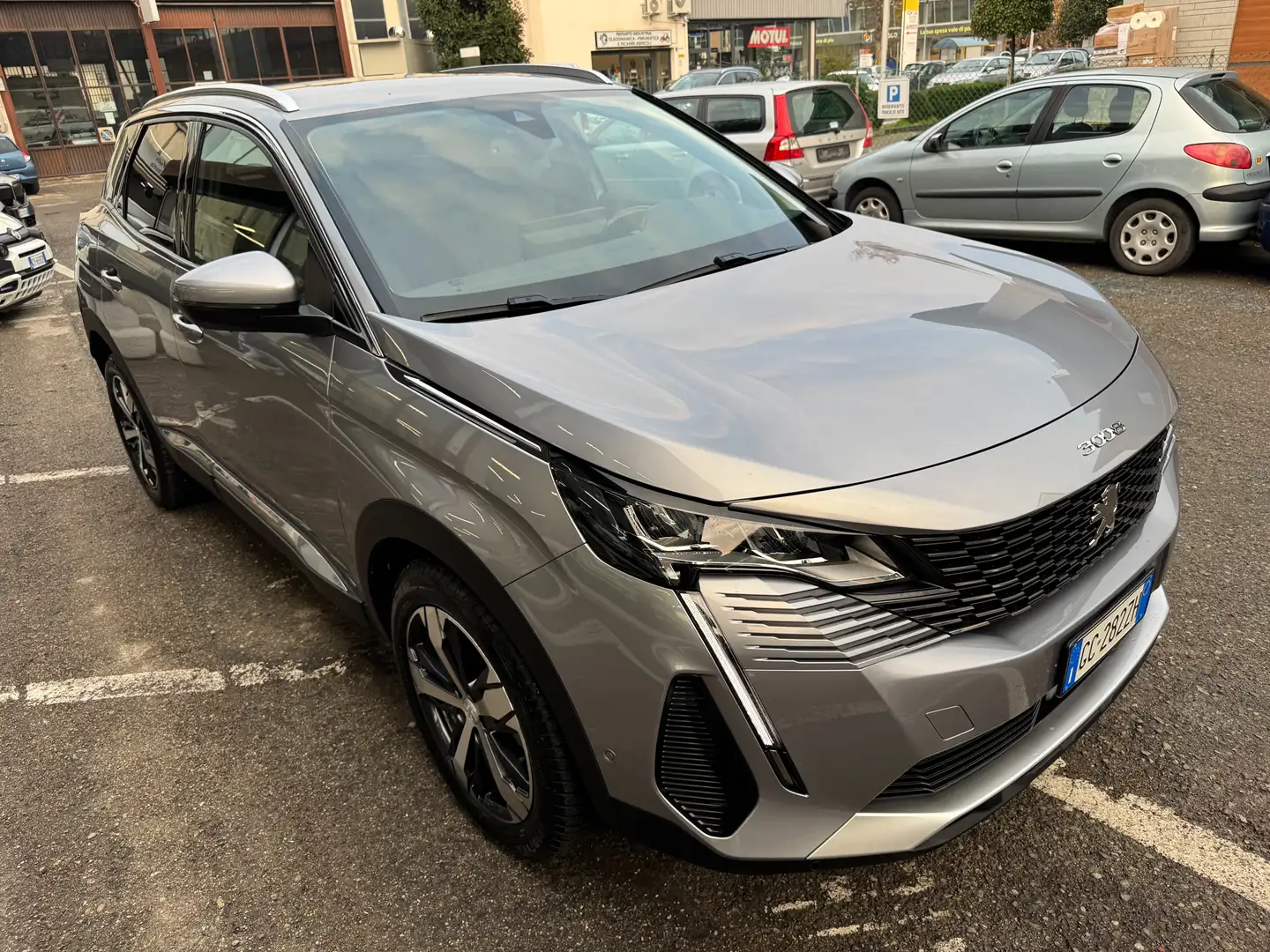 Peugeot 3008 1.5 bluehdi Allure Pack,UNICO PROP.,NAVY,RETROCA,1 Plateado - 2