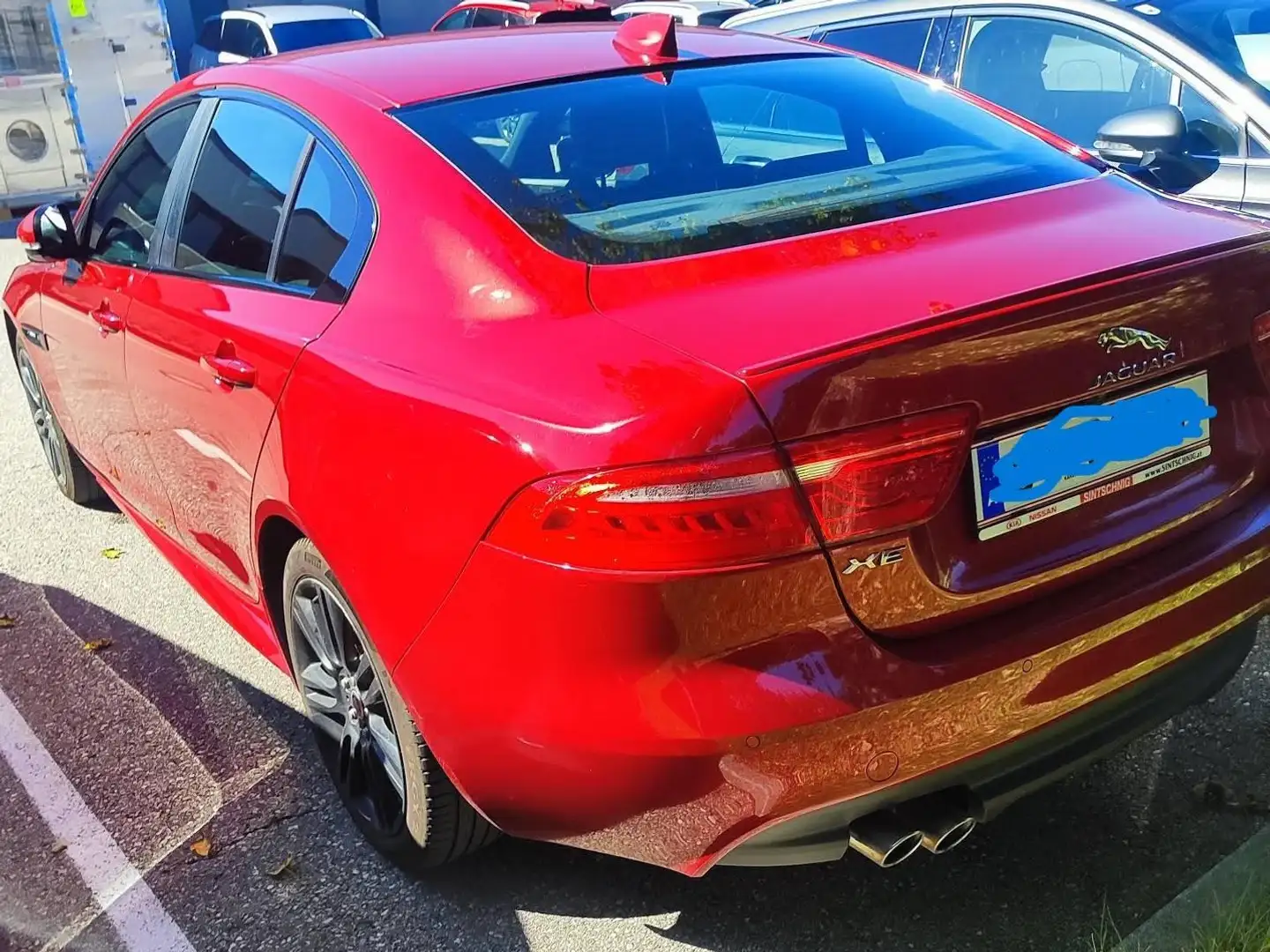 Jaguar XE XE 20d R-Sport AWD Aut. R-Sport Rot - 2