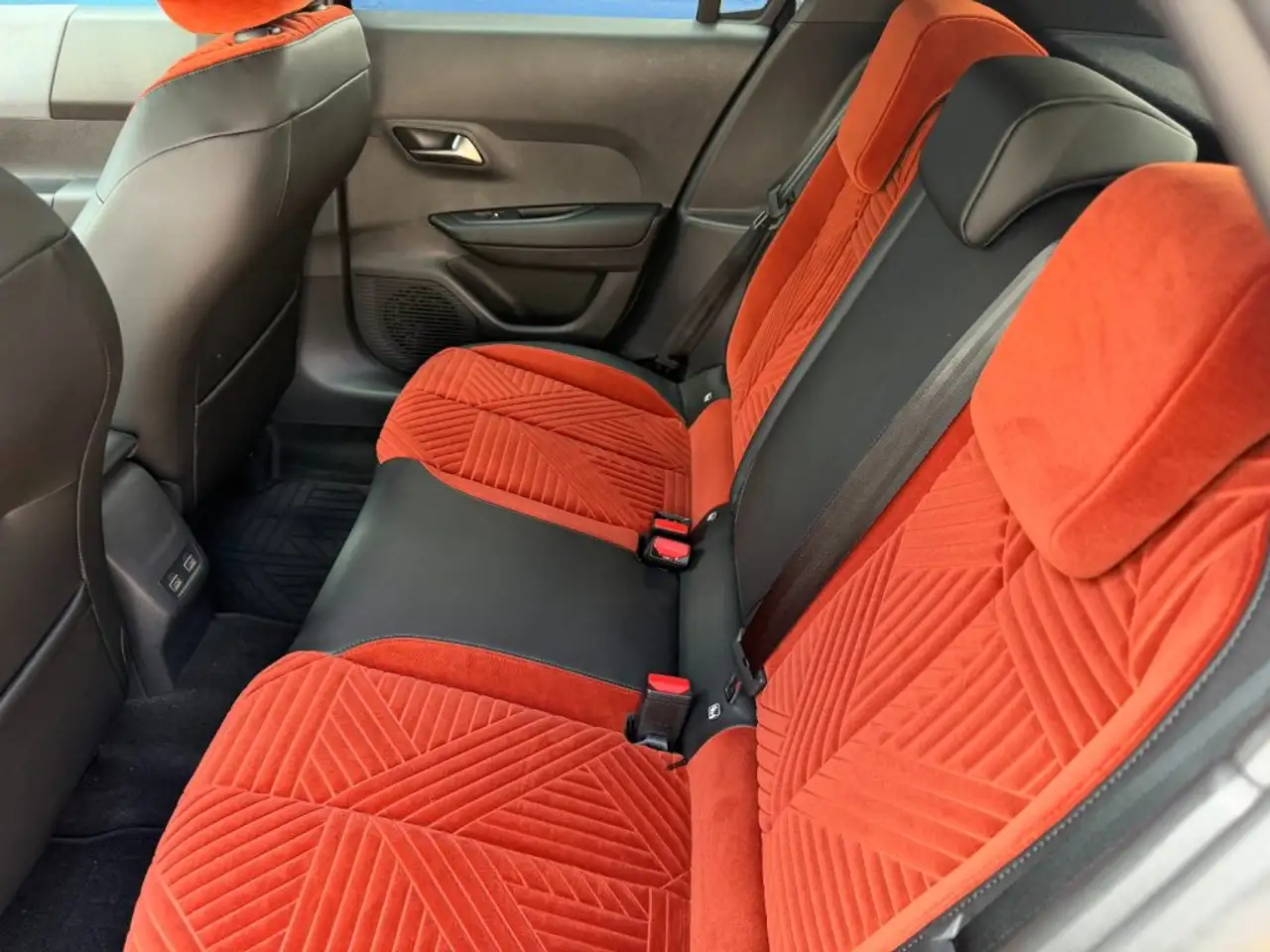 Lancia Ypsilon 2025 — фото 11