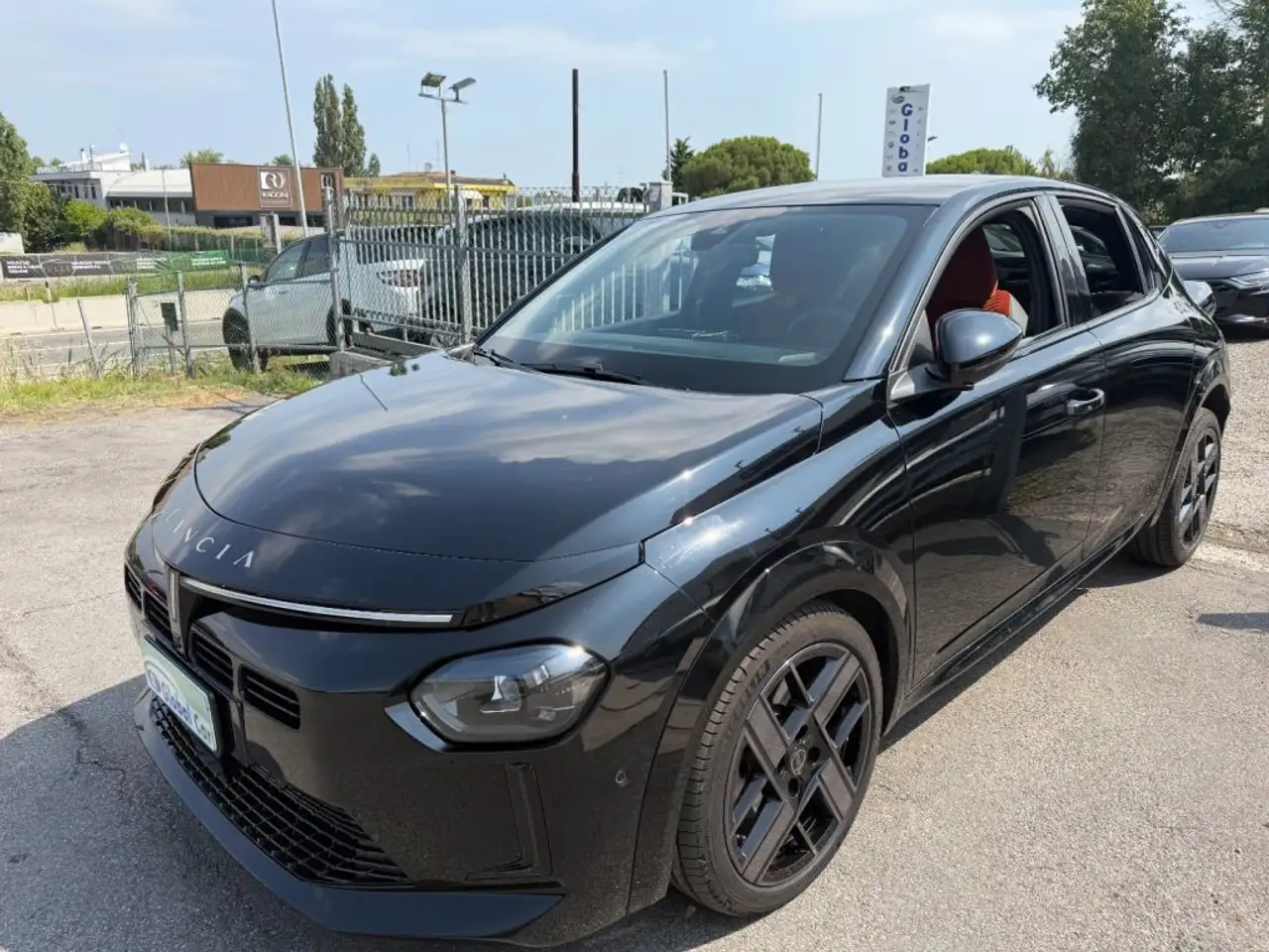 Lancia Ypsilon 2025