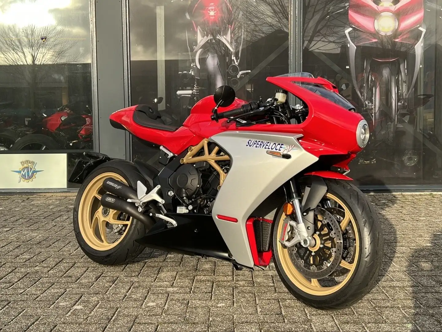 MV Agusta Superveloce 800 Червоний - 1