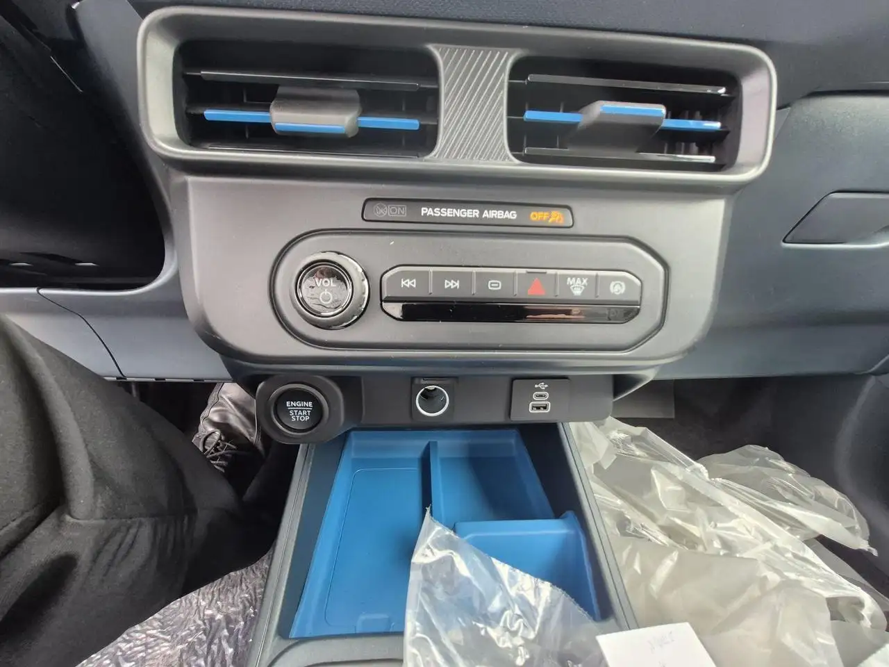 Ford Maverick снимка Ford Maverick