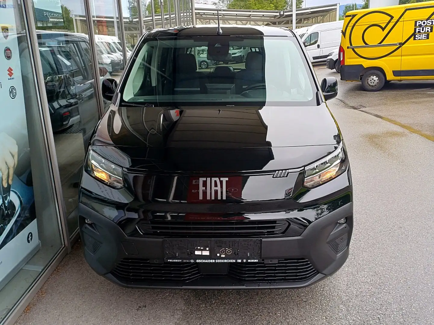Fiat Doblo M BlueHDi 130 S&S 6-Gang-Manuell Schwarz - 2