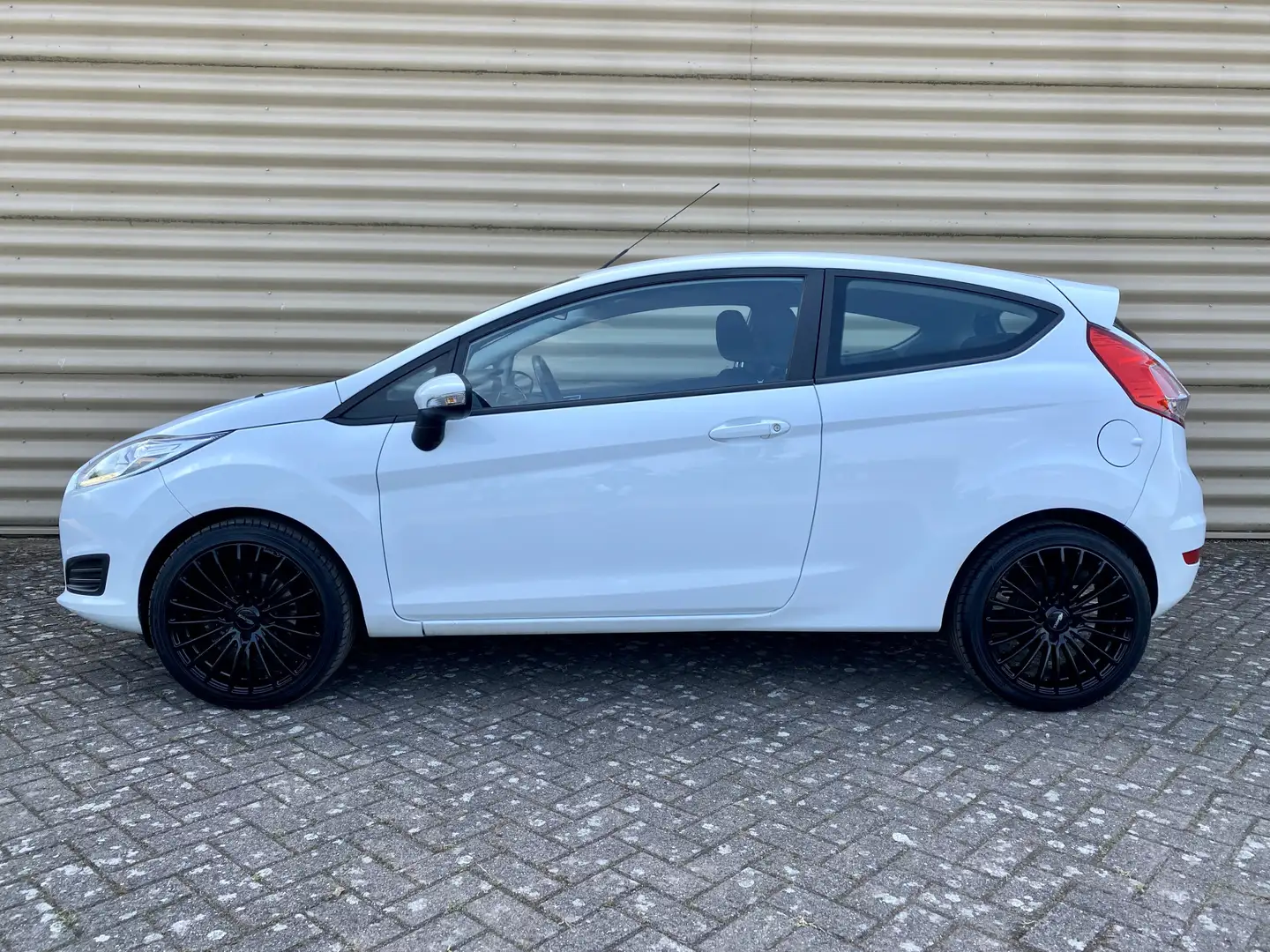 Ford Fiesta 1.0 Style [ navi,airco,audio,17 `lmv ] Blanco - 2