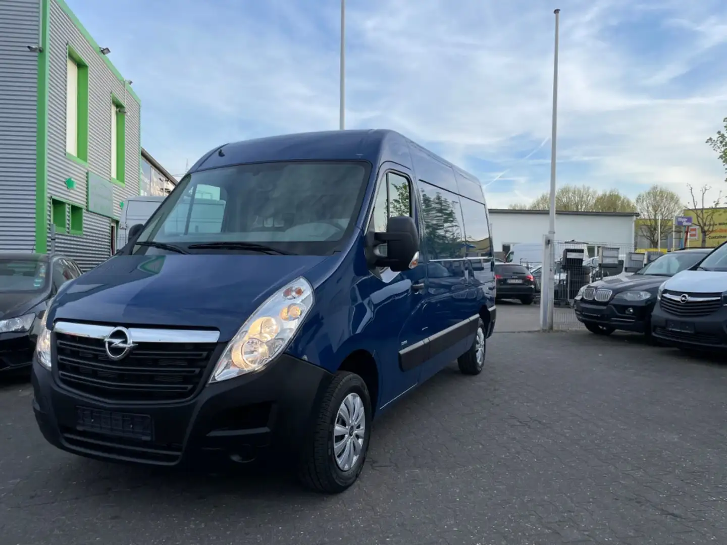 Opel Movano B*L2H2 3,5t*Aut.*Neuwertig*Nur 13.000 Km. Blau - 1