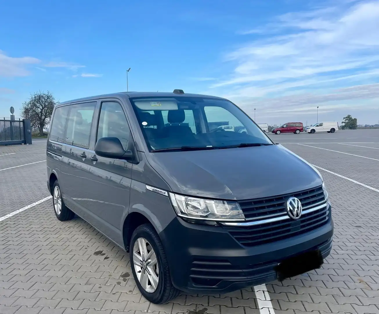 Volkswagen T6.1 Caravelle Kurz Trendline EcoProfi - 1