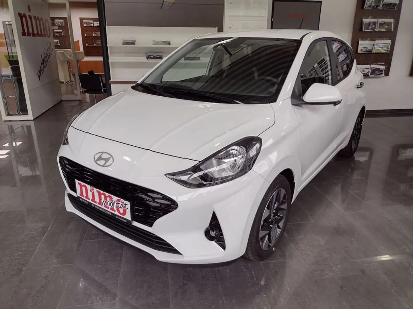 Hyundai i10 GO PLUS 1,0 MT Weiß - 2