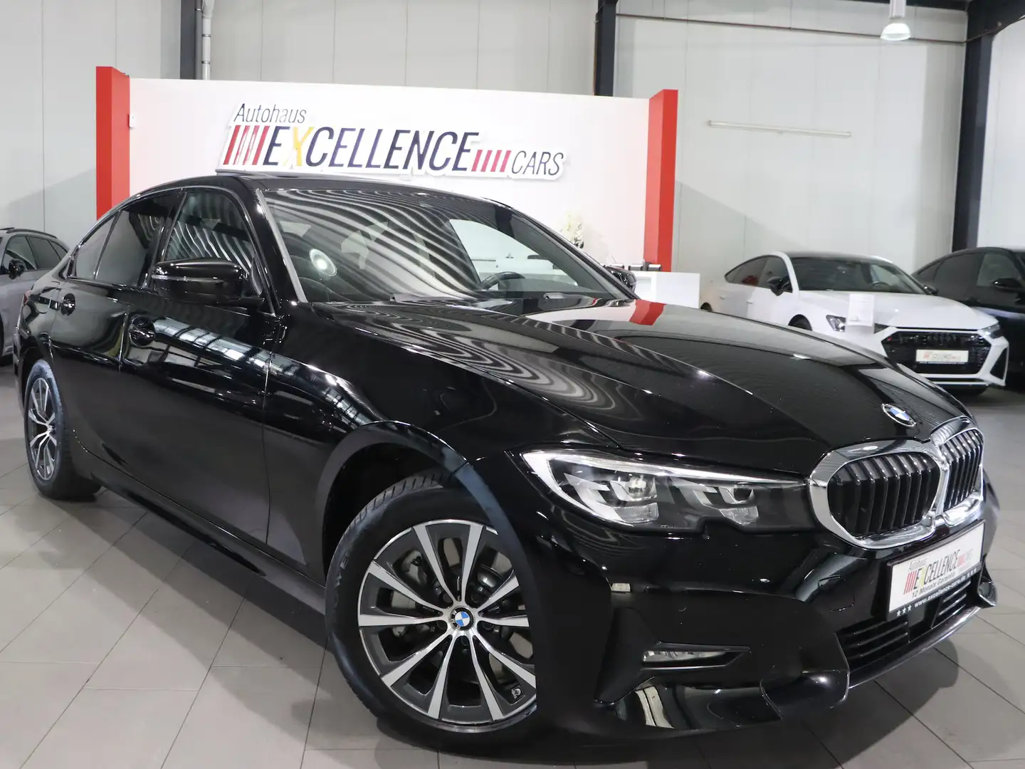 BMW 330 330e LIMOUSINE SPORT-LINE / PANORAMA / LED Schwarz - 2