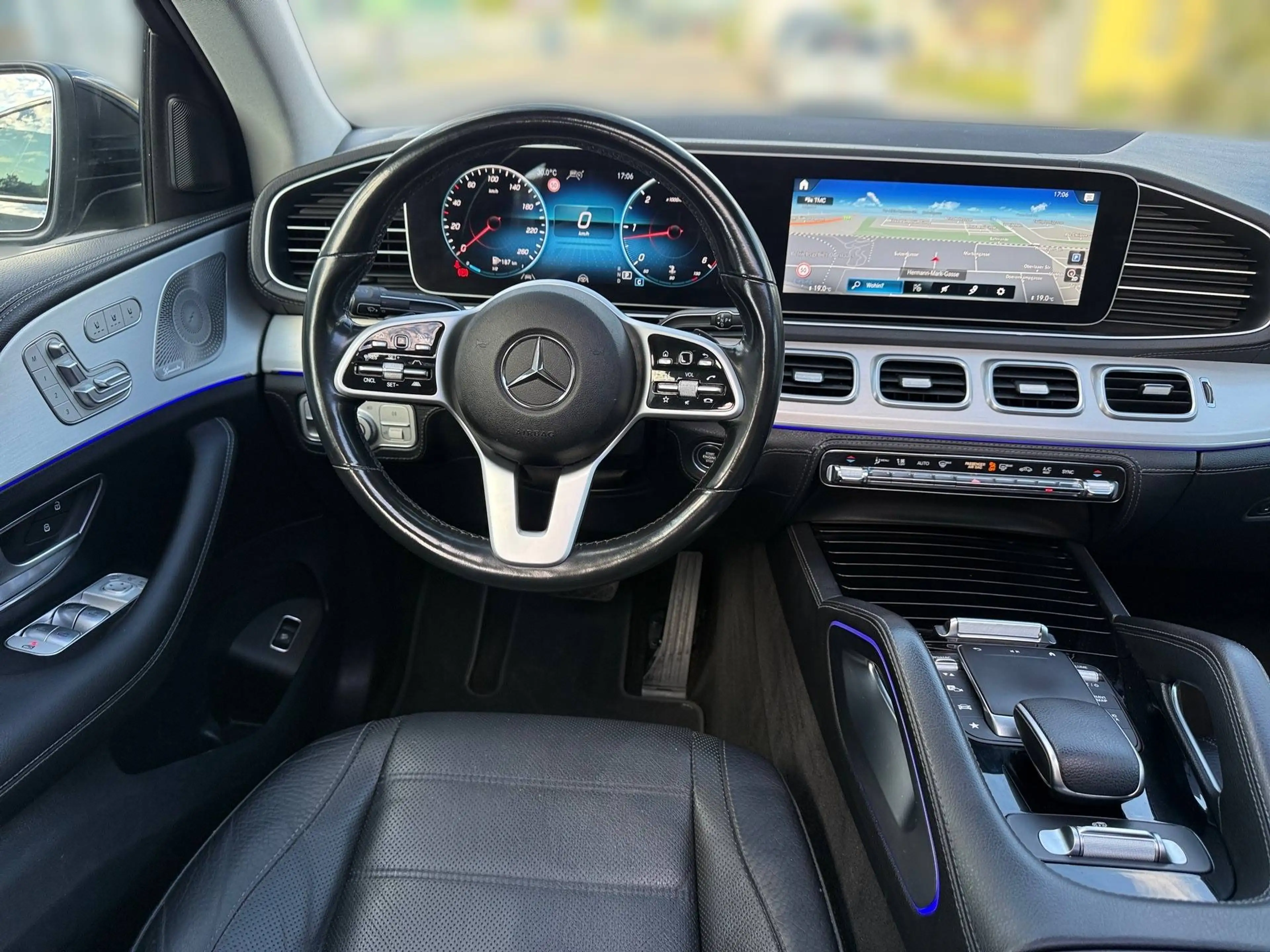 Mercedes-Benz GLE 350 GLE 350 d 4Matic Aut. | AMG-Line | Panorama | — photo 13