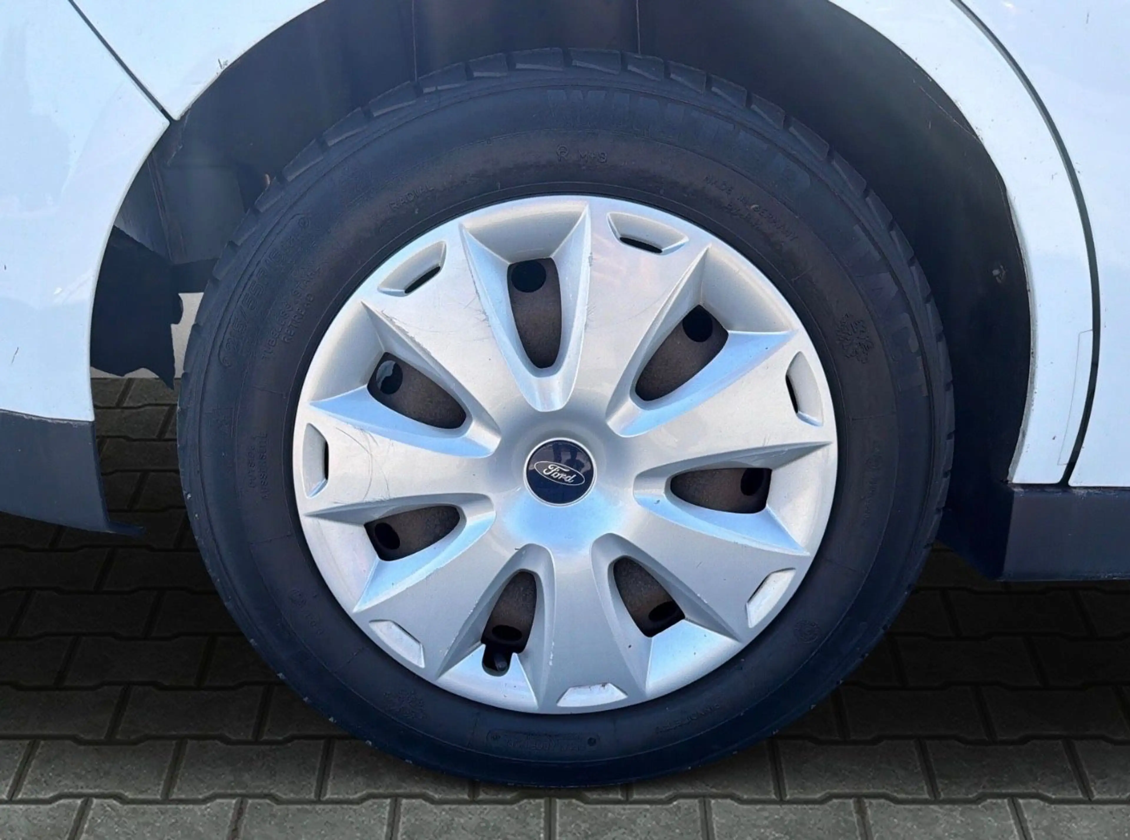 Ford Grand C-Max Trend Zahnriemen neu PDC Navi — photo 9