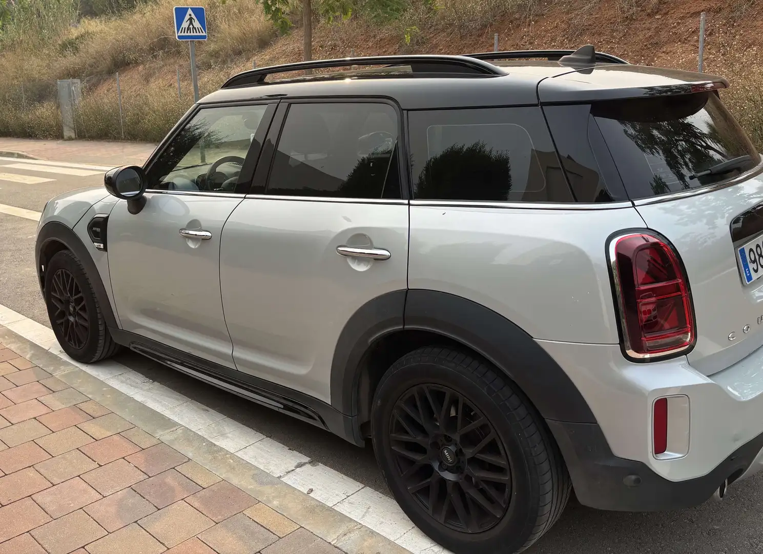 MINI Cooper D Countryman COUNTRYMAN COOPER D AUT. Cooper D Plateado - 1
