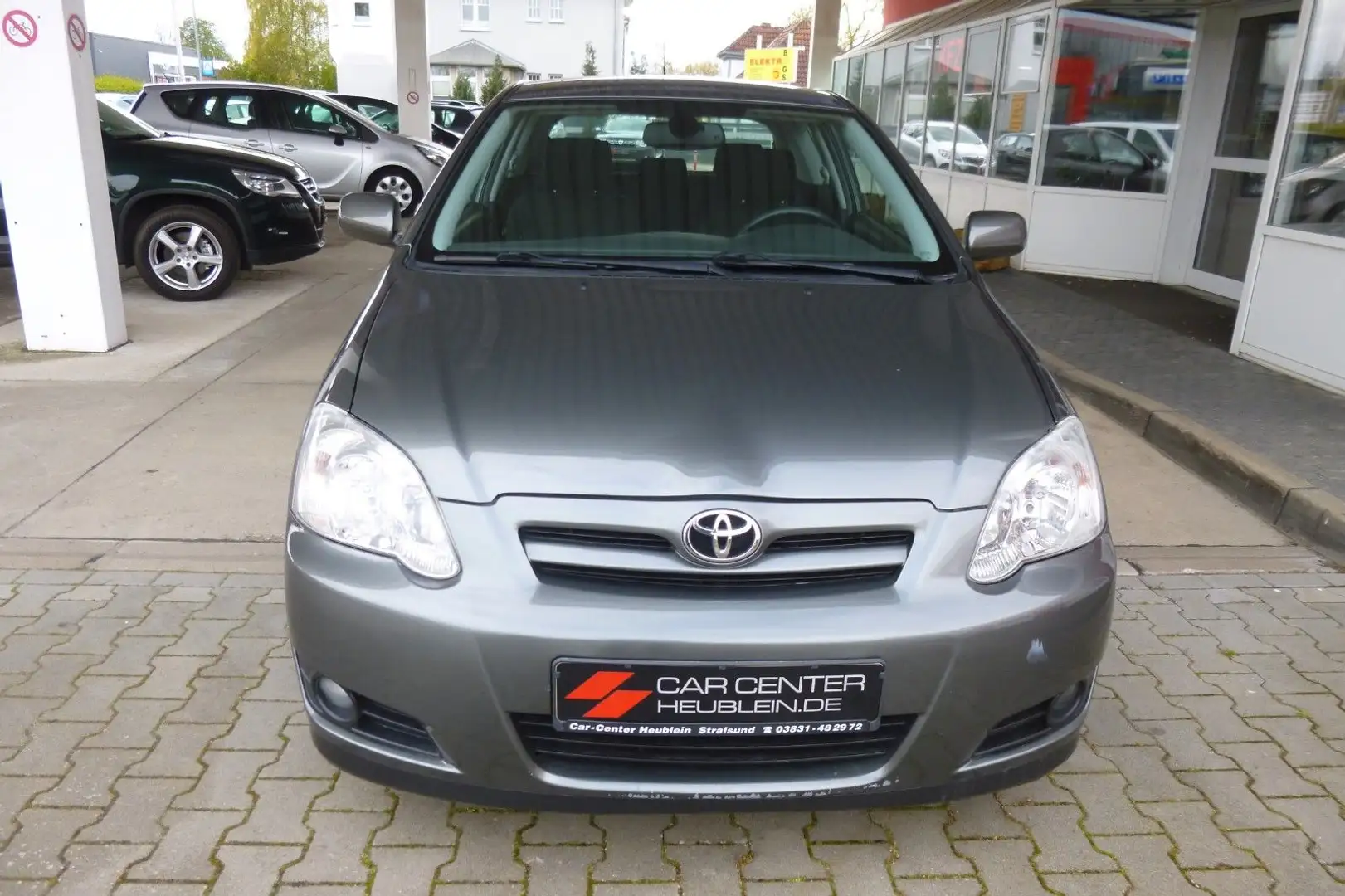Toyota Corolla 1.6 Sol / Compact Gris - 2