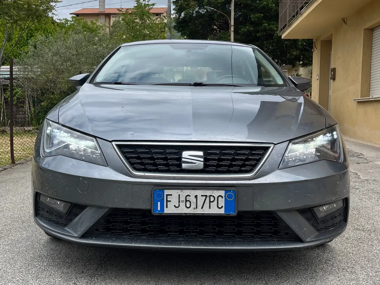 SEAT Leon Leon 1.4 tgi Style 110cv Grigio - 2