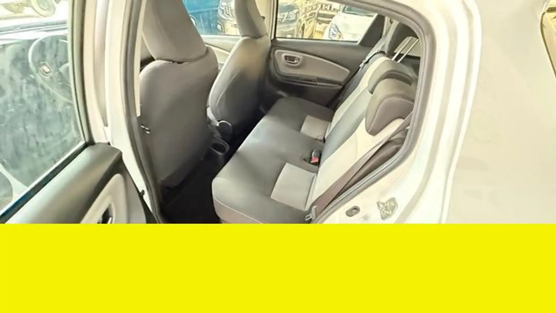 Toyota Yaris cool Bianco - 2