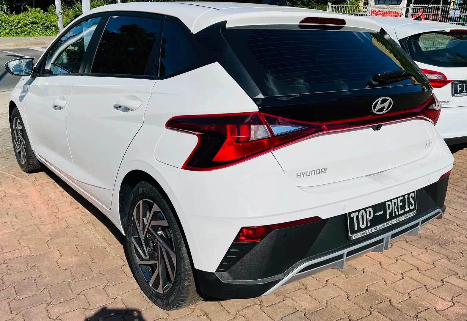 Hyundai i20 1.2 Select Blanc - 2