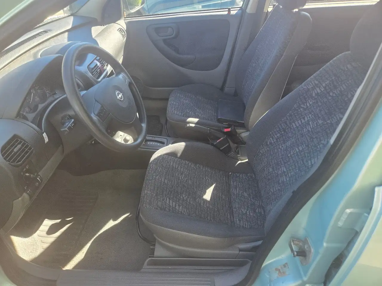 Opel Corsa 1.4 16V Comfort Automtik Klima PDC, foto 12