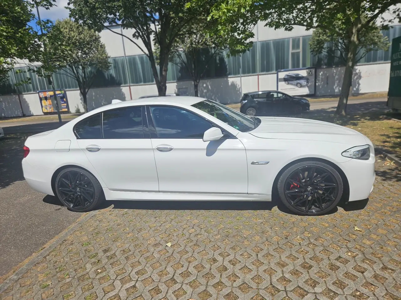 BMW 530