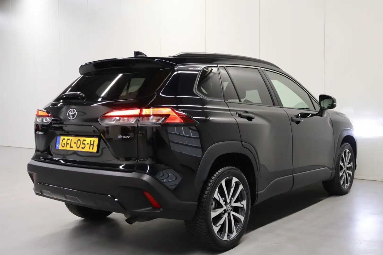 Toyota Corolla Cross Hybrid 140 Style Negru - 2