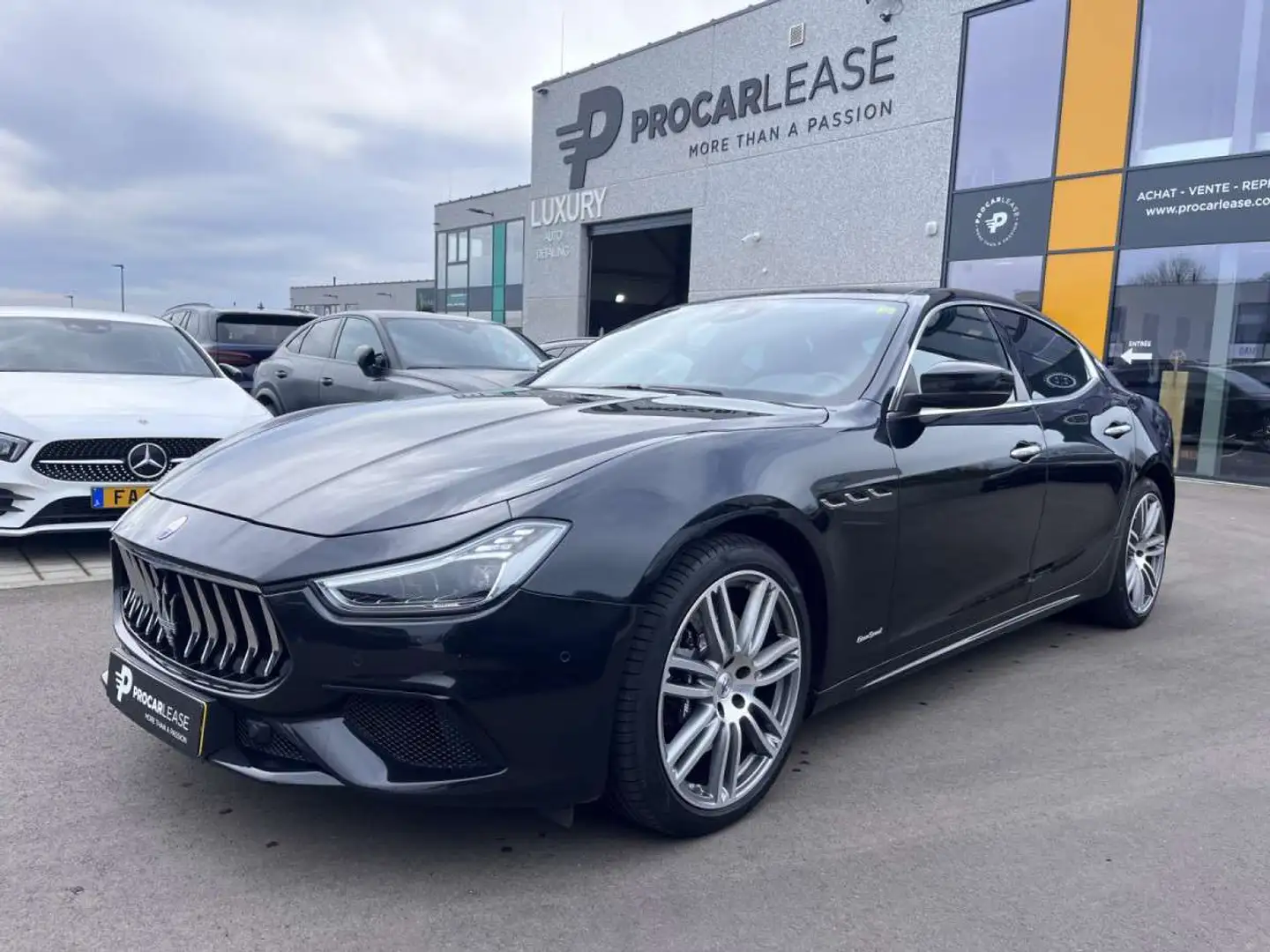 Maserati Ghibli Maserati Ghibli GranSport 3.0 V6 DIESEL / Harmann Noir - 1