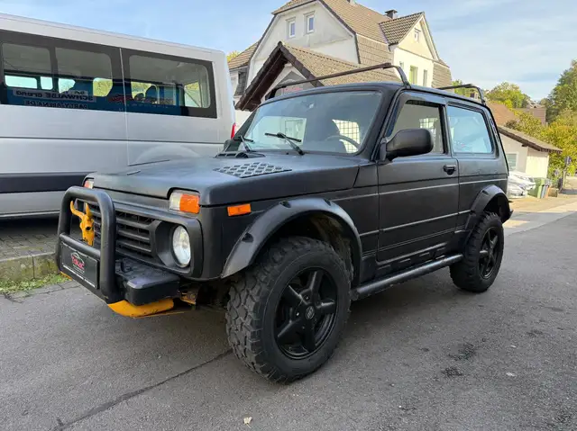 Lada Taiga Basis 4x4*AHK*2.HAND*