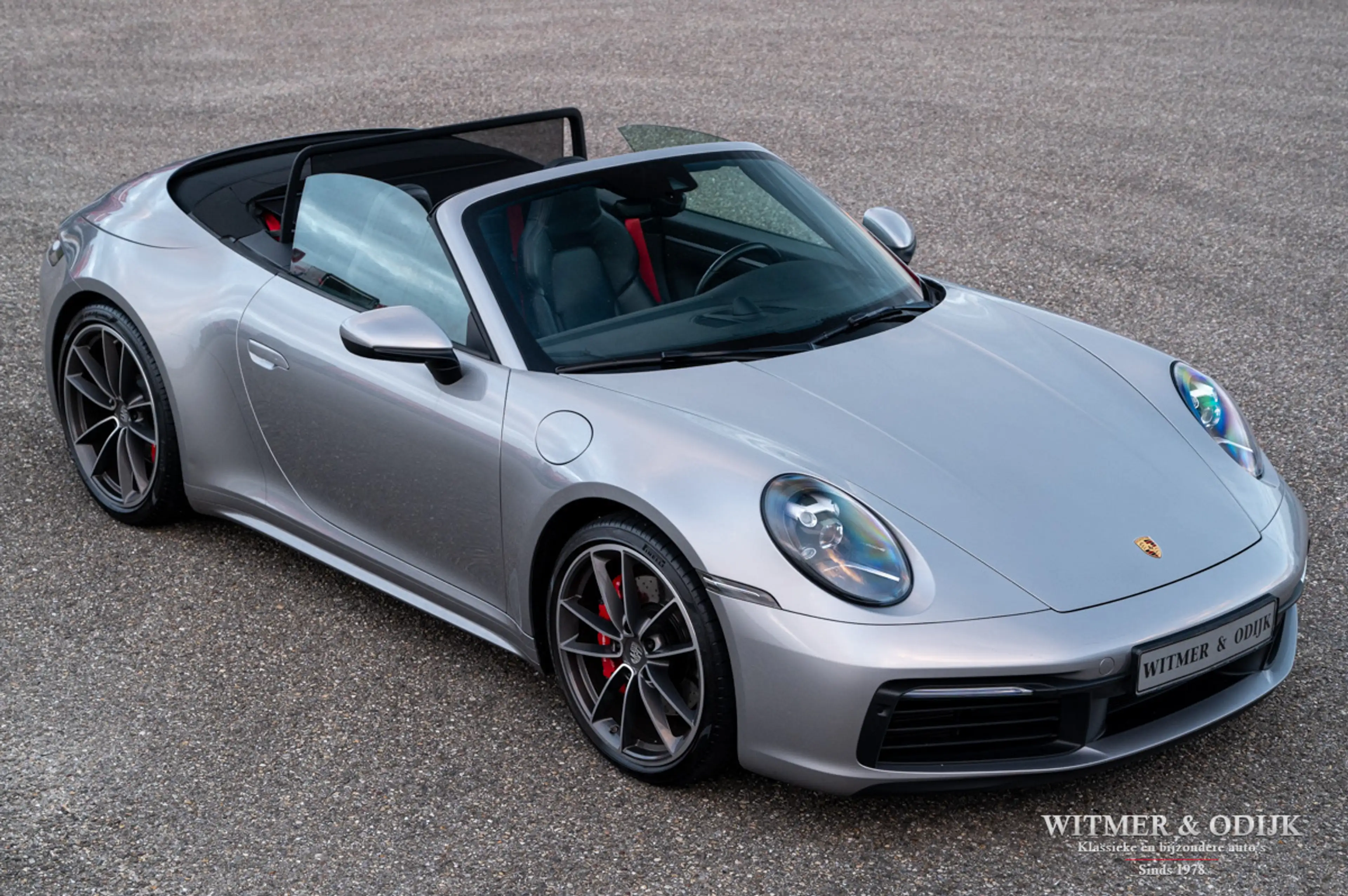 Porsche 992 Cabrio 3.0 Carrera S GT zilver, schakelb. sportuit — photo 6