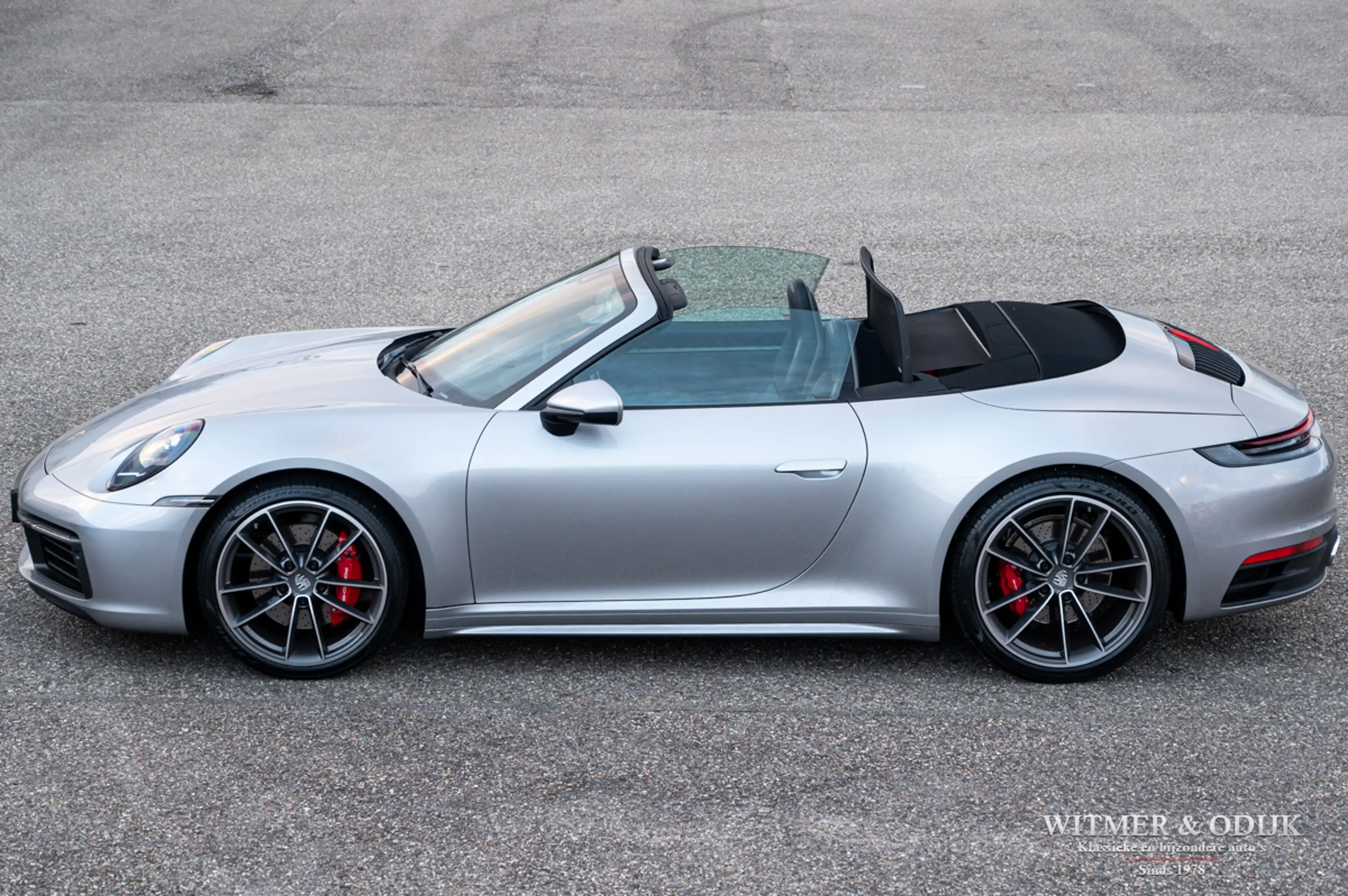 Porsche 992 Cabrio 3.0 Carrera S GT zilver, schakelb. sportuit — photo 7