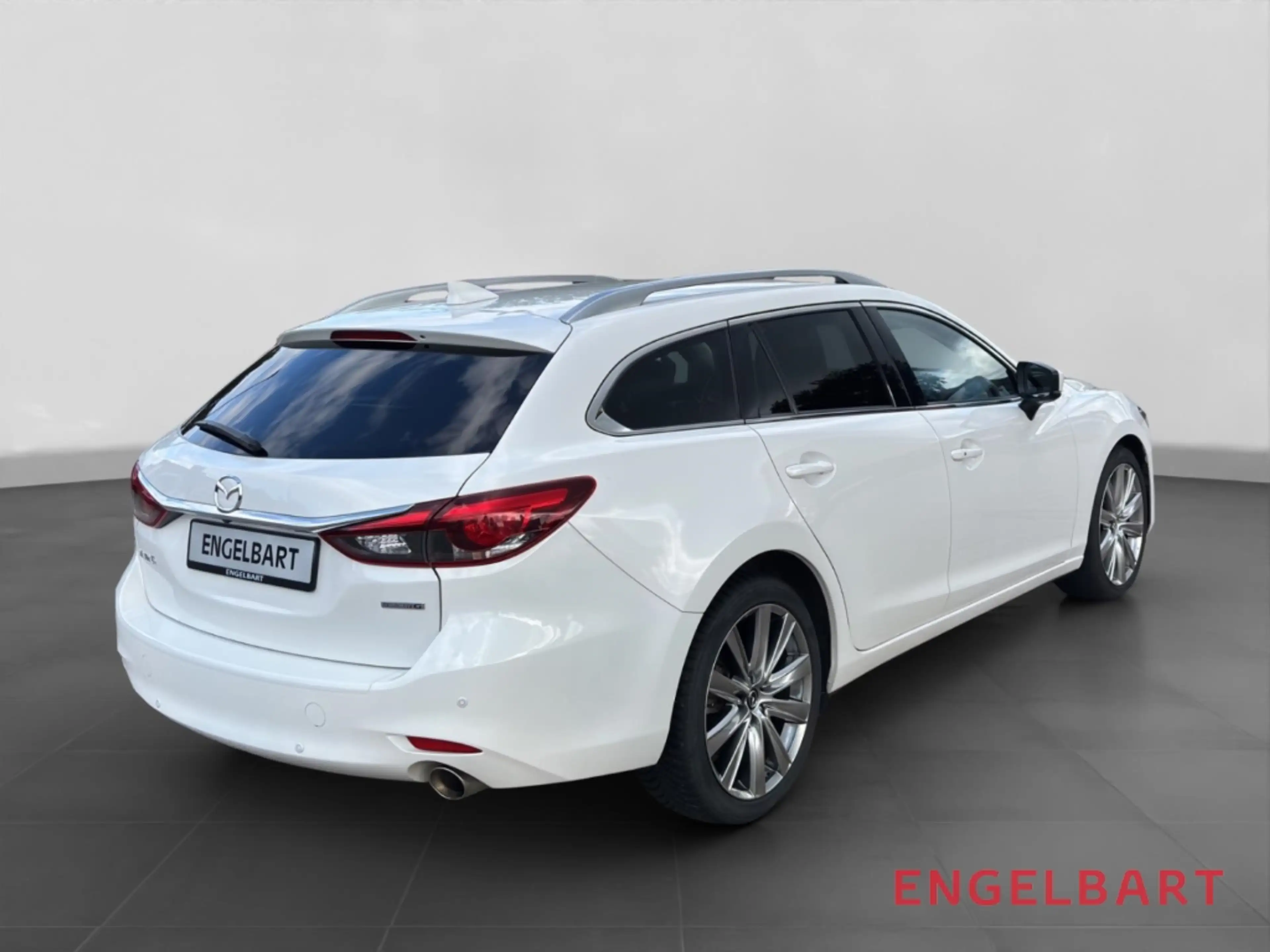 Mazda 6 Kombi Exclusive-Line HUD Navi Leder LED Dyn. Kurve — photo 4