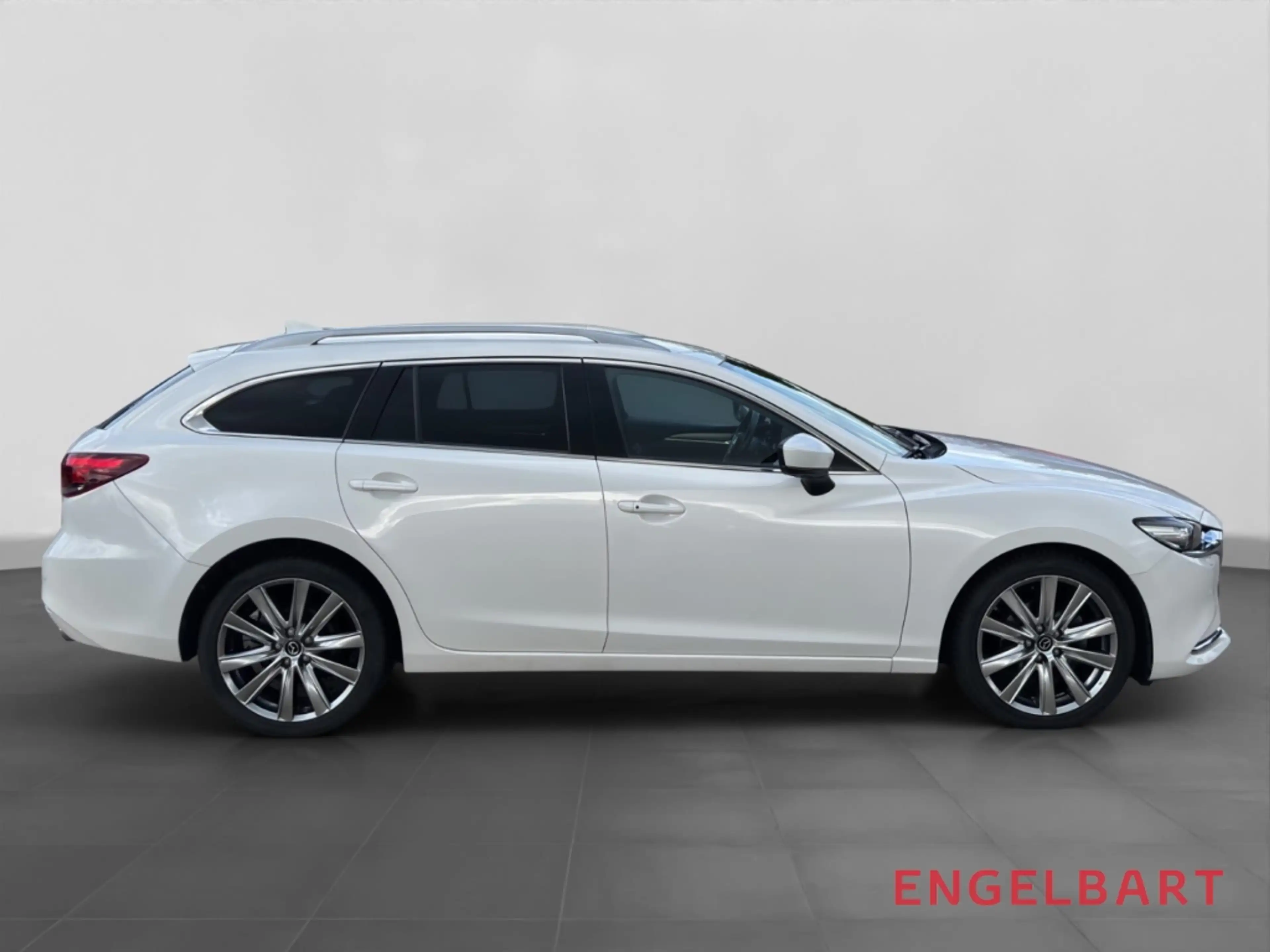 Mazda 6 Kombi Exclusive-Line HUD Navi Leder LED Dyn. Kurve — photo 5