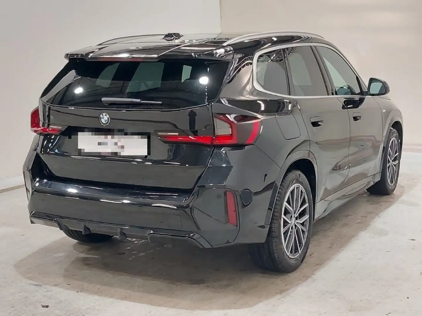 BMW X1 xDrive 23d Msport Tetto Automatica Nero - 2