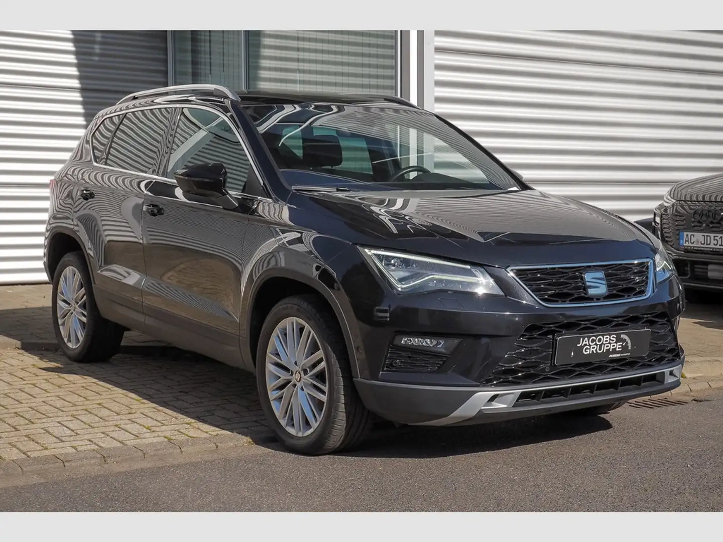 SEAT Ateca 1.5 TSI DSG Xcellence 4Drive ACC*RFK*Navi*SHZ Schwarz - 2