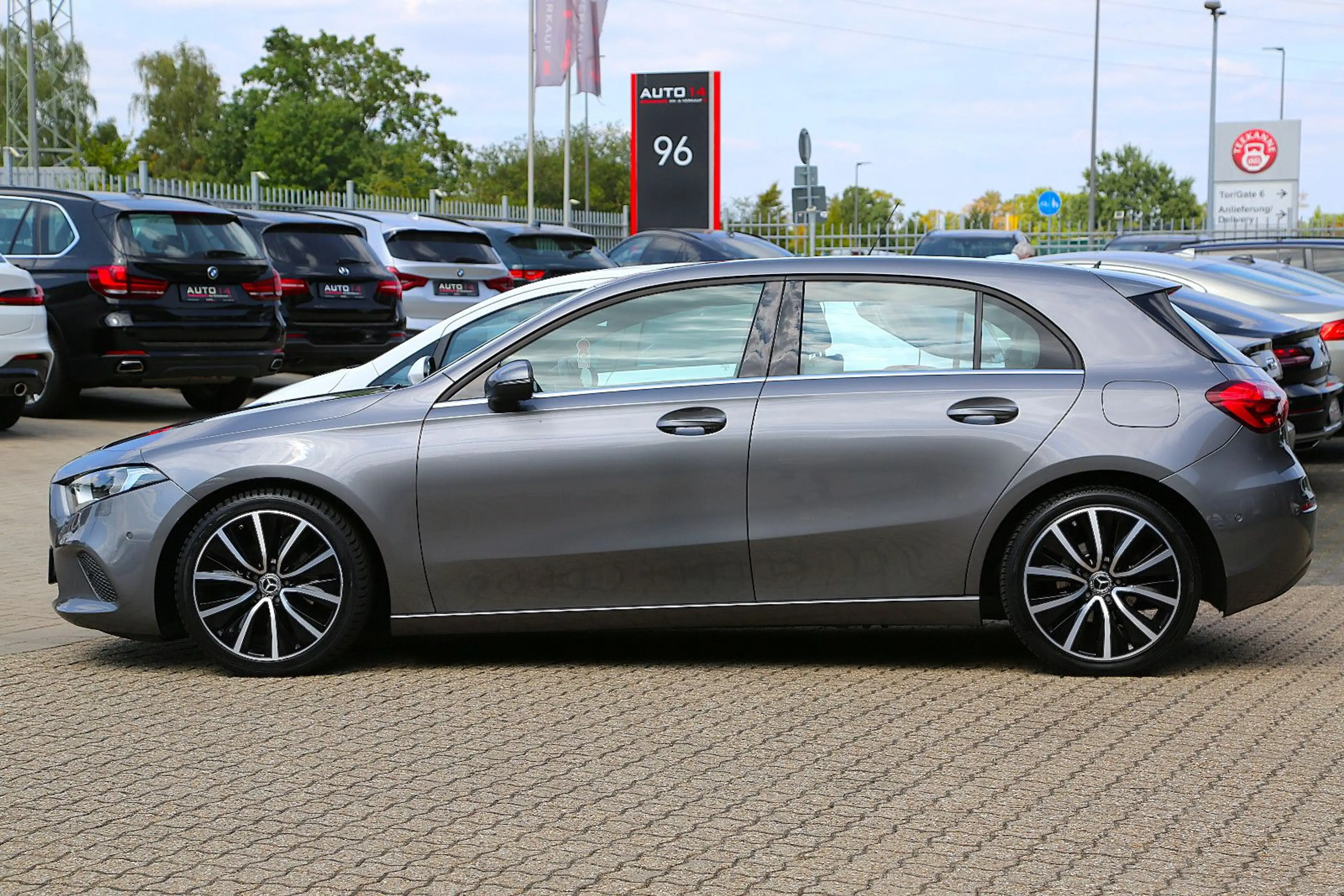 Mercedes-Benz A 180 Style Widescreen Navi Leder DAB Kamera 18" — photo 12
