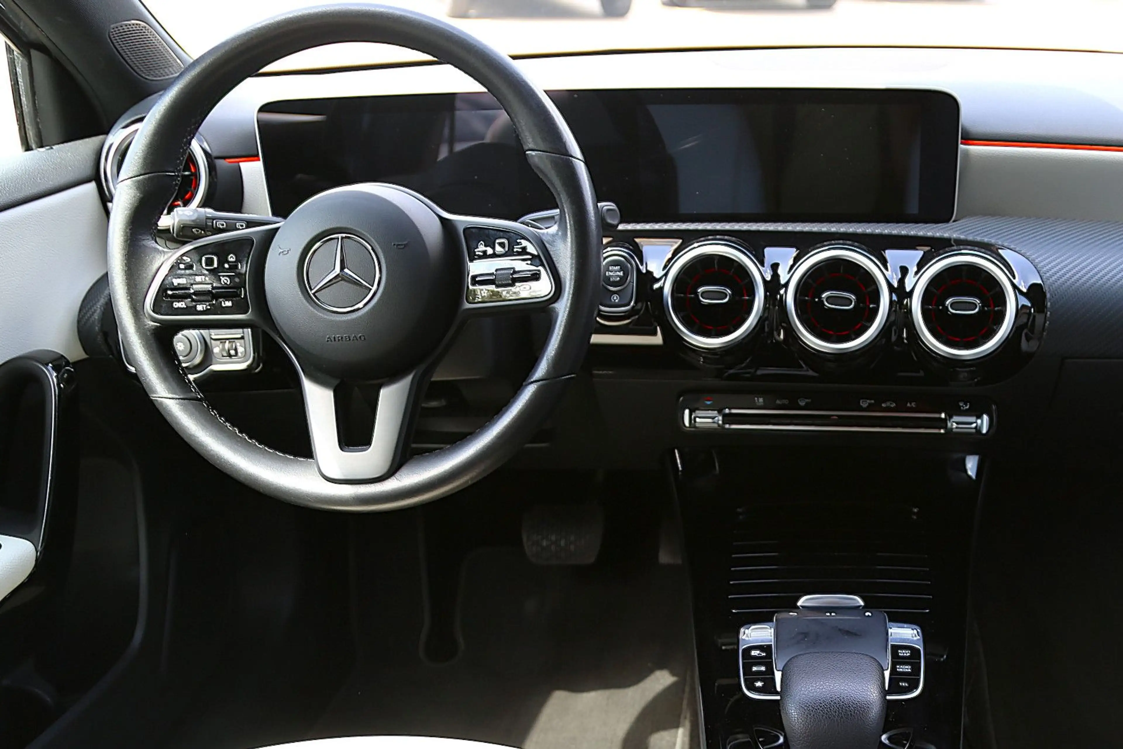 Mercedes-Benz A 180 Style Widescreen Navi Leder DAB Kamera 18" — photo 6