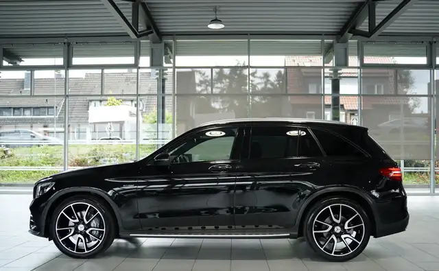 Mercedes-Benz GLC Class view 11