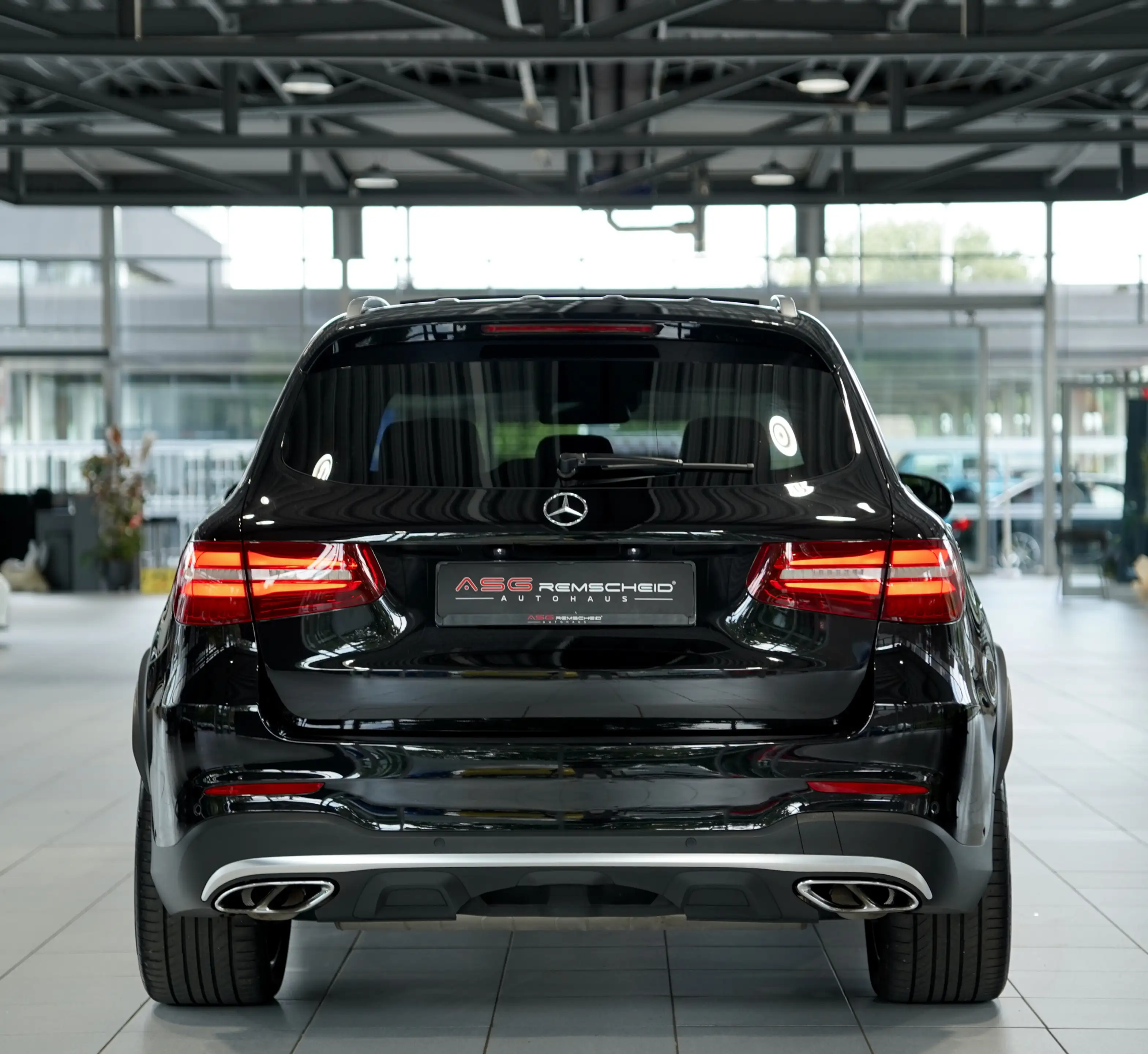 Mercedes-Benz GLC 43 AMG 4M 1.Hand *21Zoll *AHK*Pano*360*ILS — photo 9