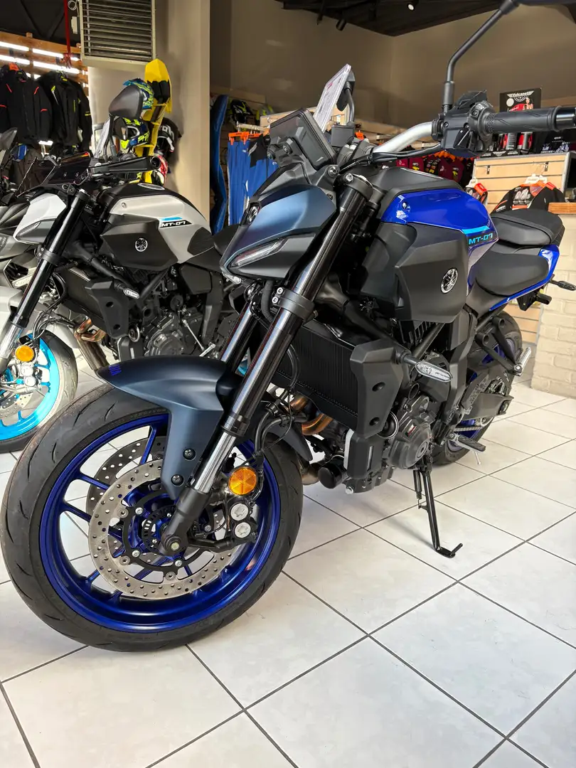 Yamaha MT-07 Y-AMT - Pack Sport Offert Bleu - 2