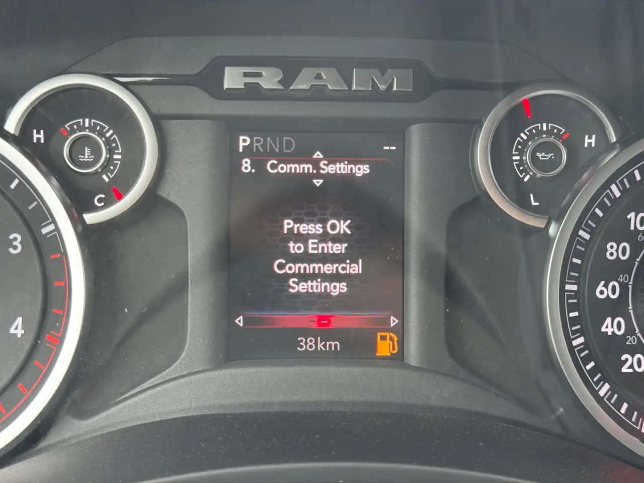 RAM 3500 снимка RAM 3500