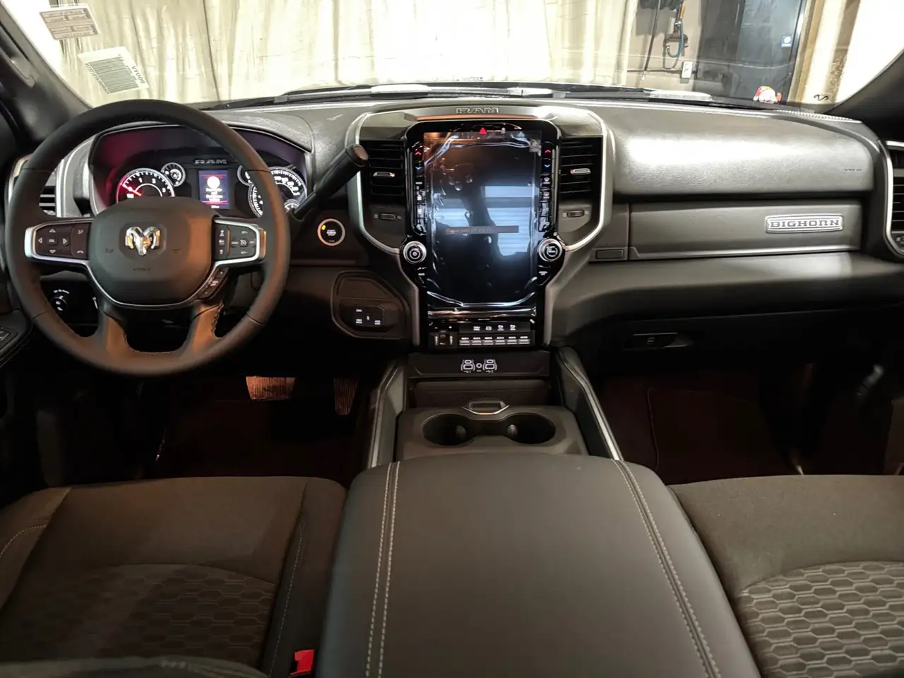 RAM 3500 снимка RAM 3500