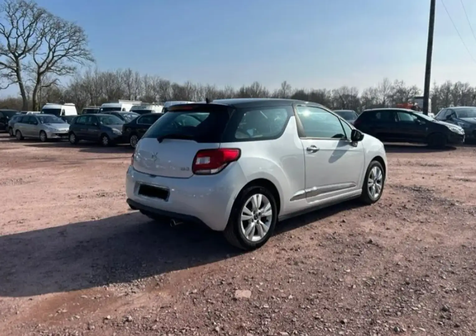 DS Automobiles DS 3 DS 3 PureTech 82 BVM Be Chic - 2
