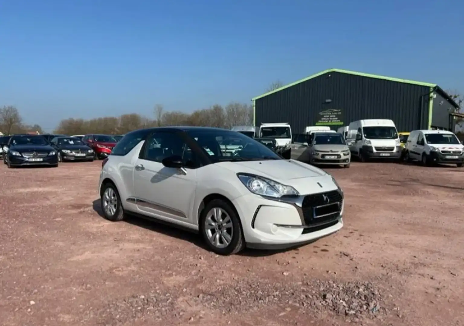DS Automobiles DS 3 DS 3 PureTech 82 BVM Be Chic - 1