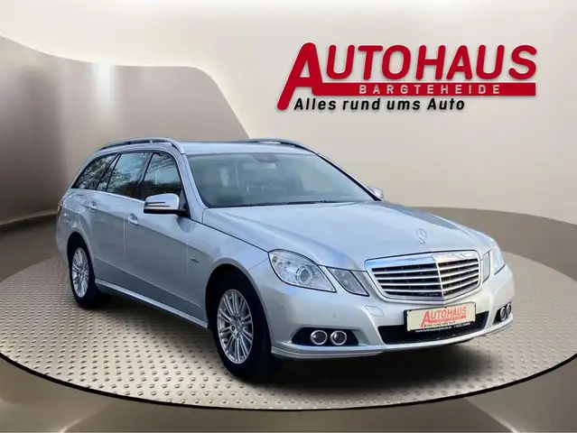 Mercedes-Benz E 350 *MASSAGE*AHK*ABSTATND*STKNEU*HANEU
