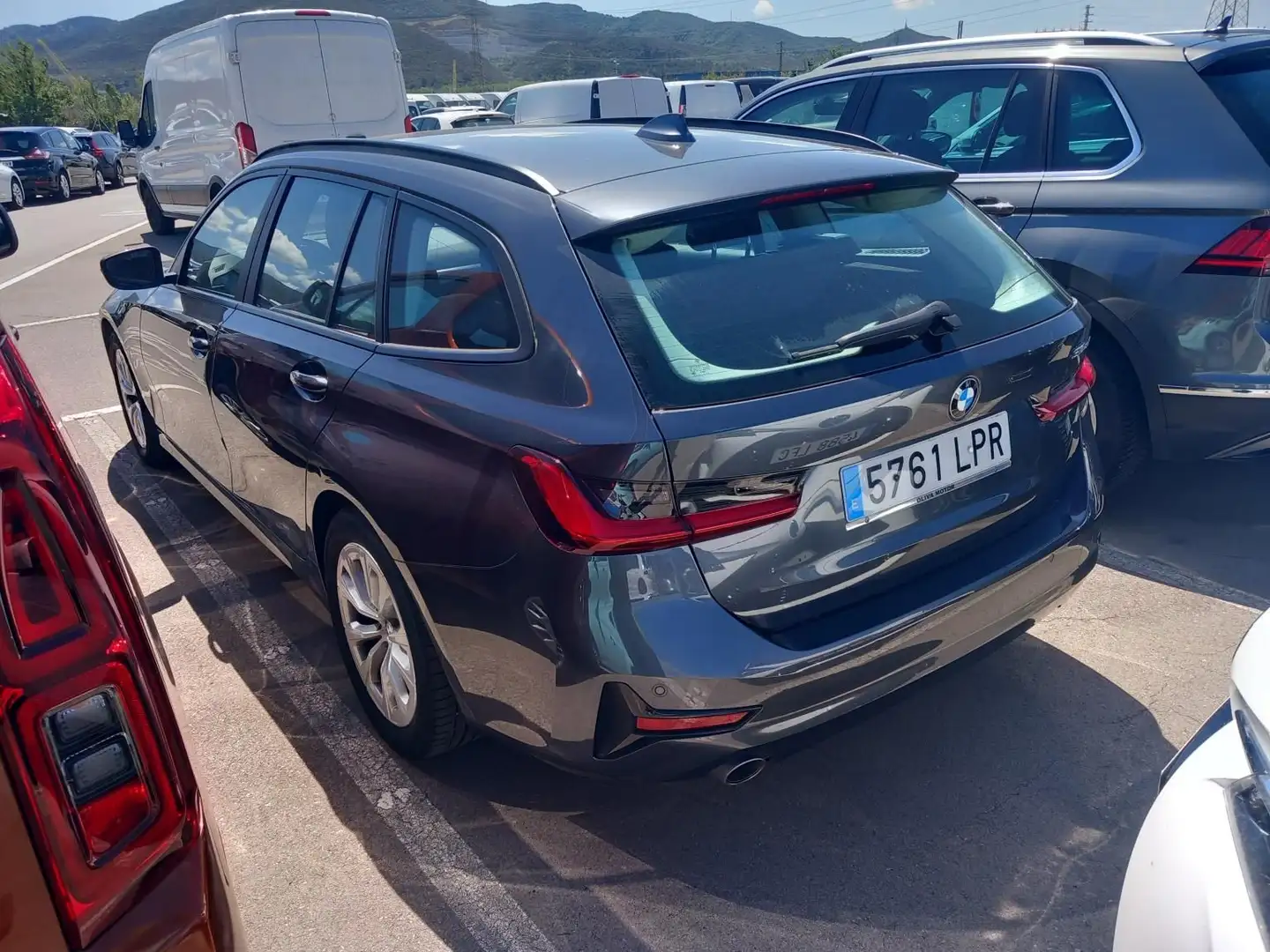 BMW 318 318dA Touring Gris - 2