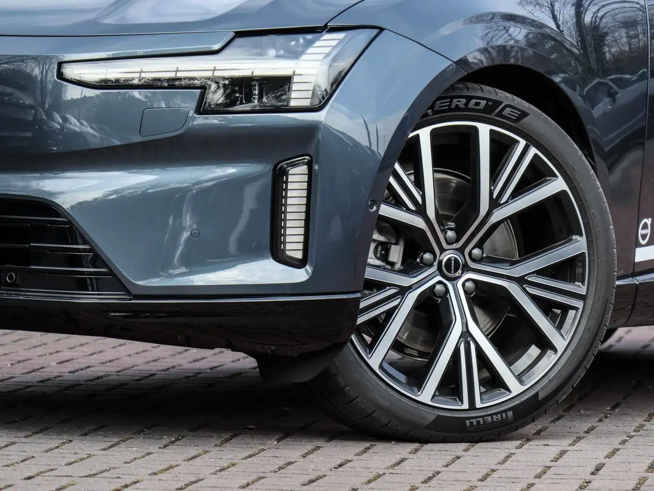 Volvo ES90 2026