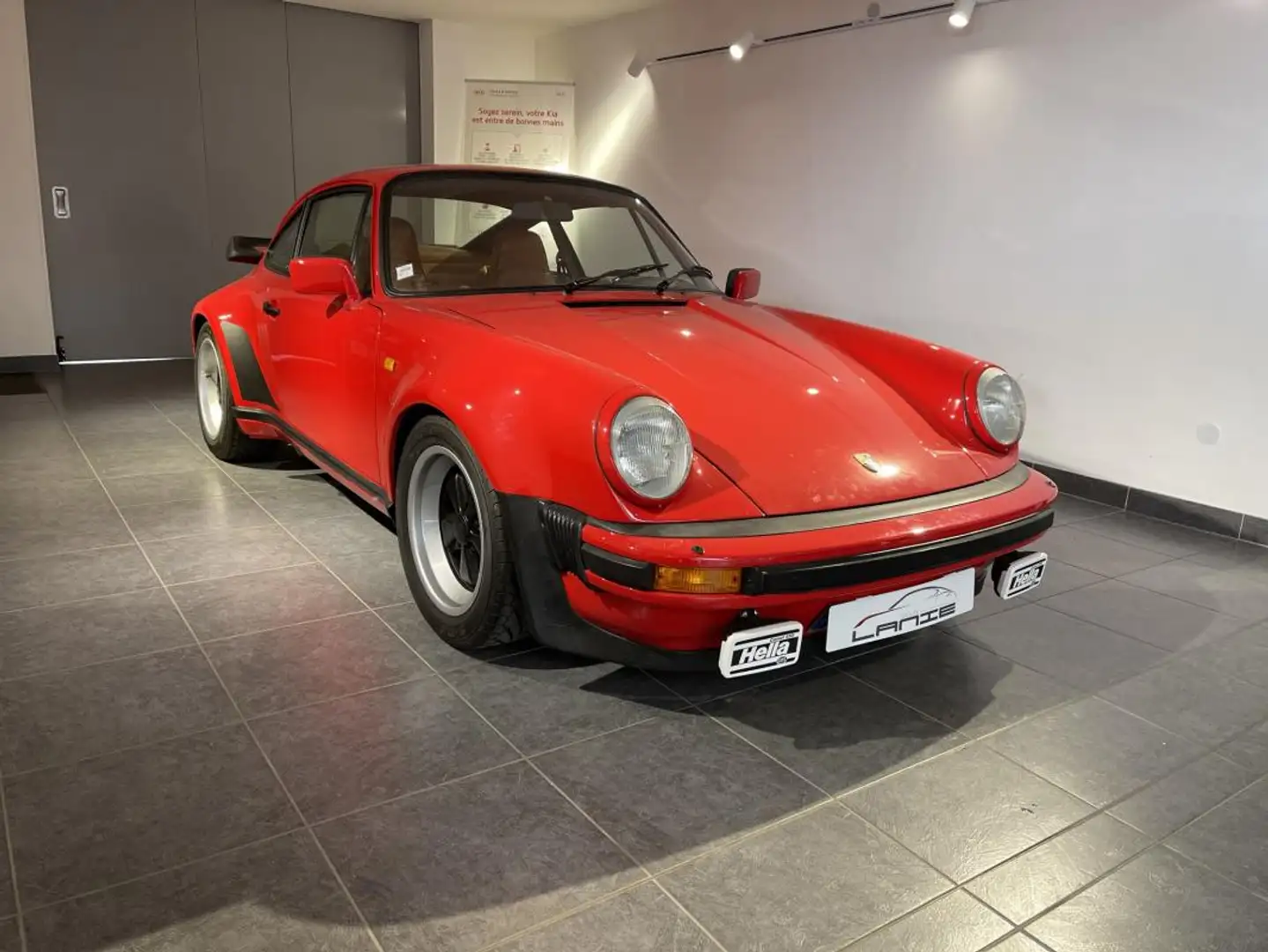 Porsche 911 SC COUPE LOOK TURBO Roşu - 1